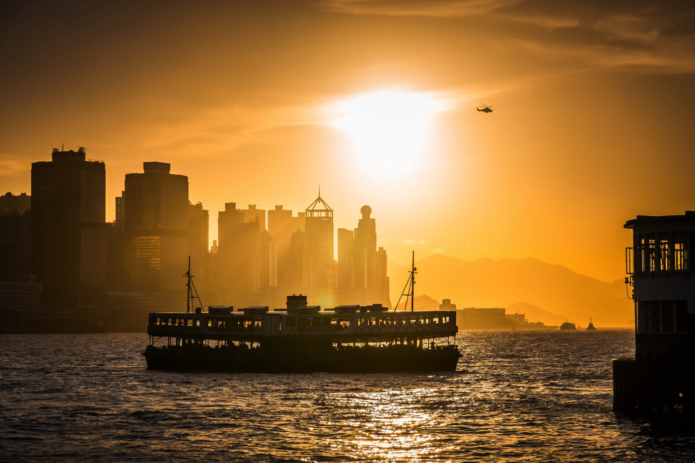 HK-Ferry-in-Victoria-Harbour